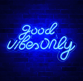 Good Vibes Glow Lamp